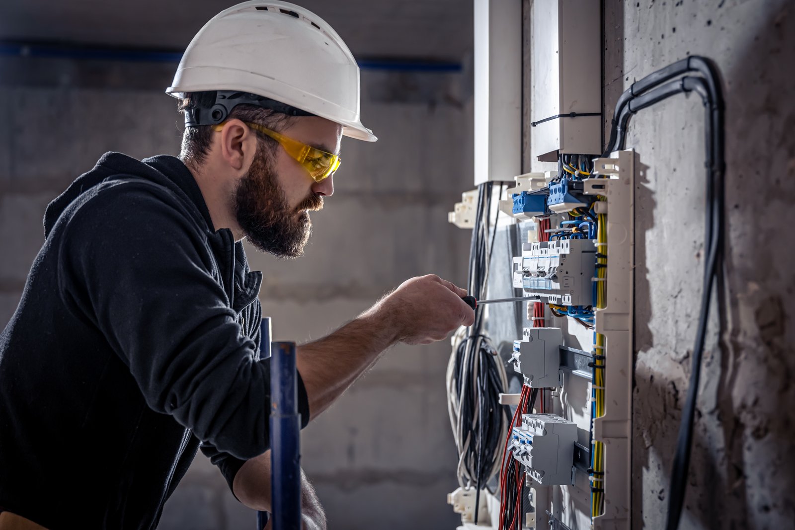 Electrical services and installations in Dubai