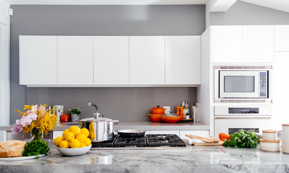 Modern kitchen renovation in Dubai